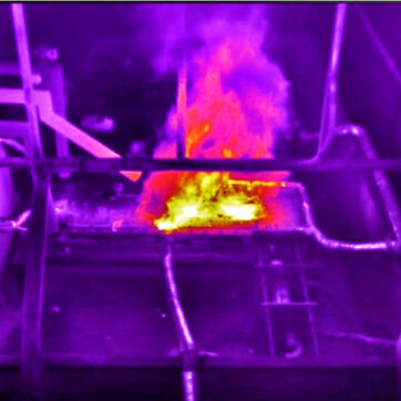 Ein mit der Wärmebildkamera aufgenommenes Bild eines Thermal Propagation Tests